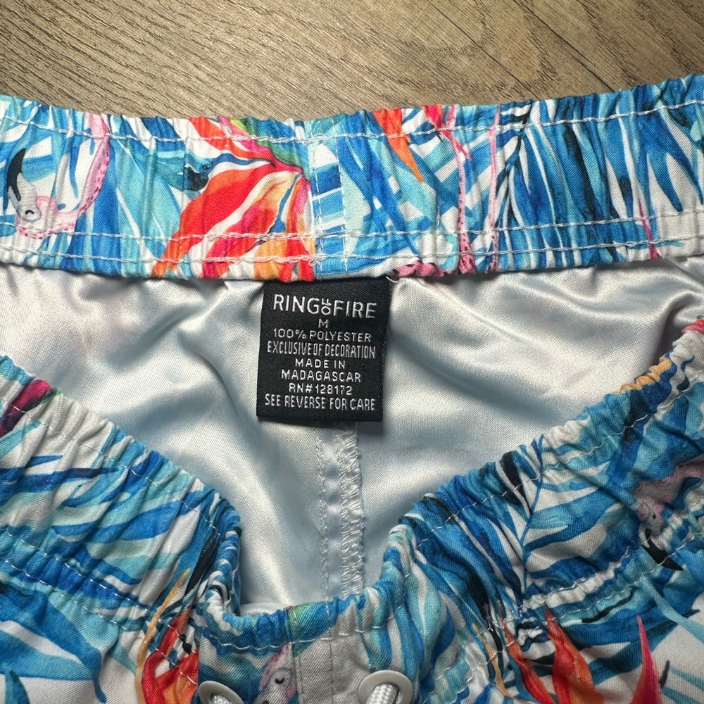 RING OF FIRE Men's Tropical Ocean Pool Shorts Size Medium EUC - Picture 5 of 8